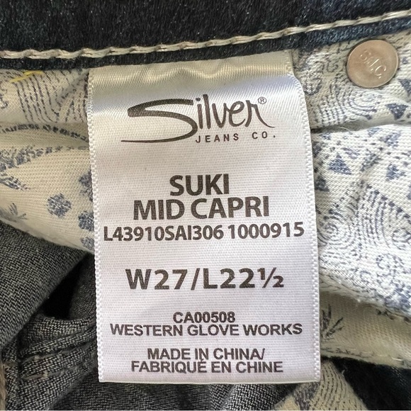 SILVER SUKI MID CAPRI FLUID DARK WASH DENIM JEANS SIZE 27 - Picture 10 of 10